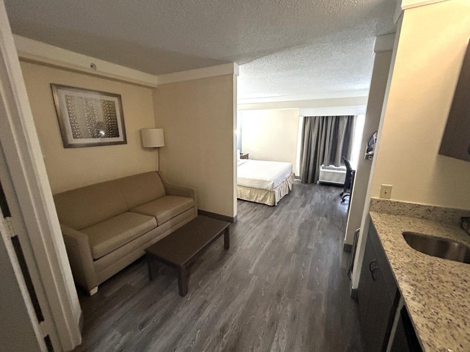 Airport Inn Fort Myers Exterior photo